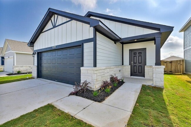 12311 Zenyatta Dr in Buda, TX - Building Photo - Building Photo