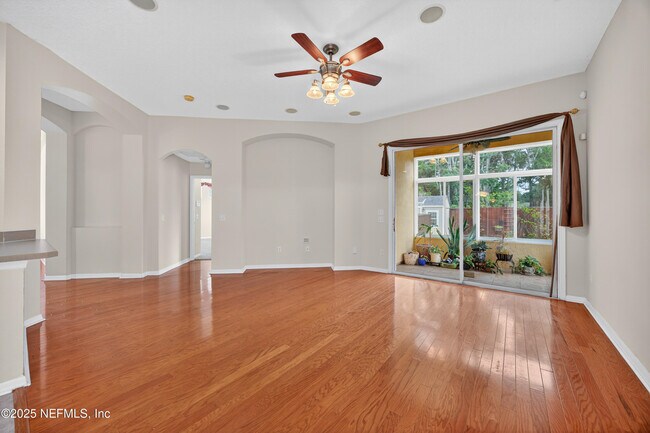 13175 Tom Morris Dr in Jacksonville, FL - Building Photo - Building Photo