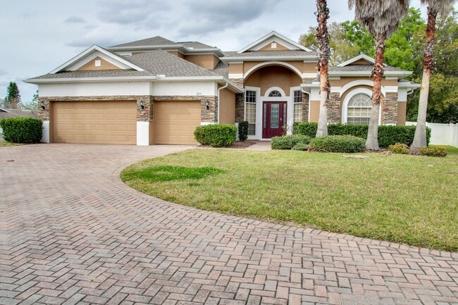 property at 805 Bainbridge Loop