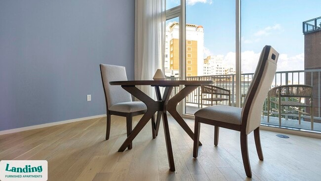 143 E Commerce St, Unit 703 in San Antonio, TX - Building Photo - Building Photo