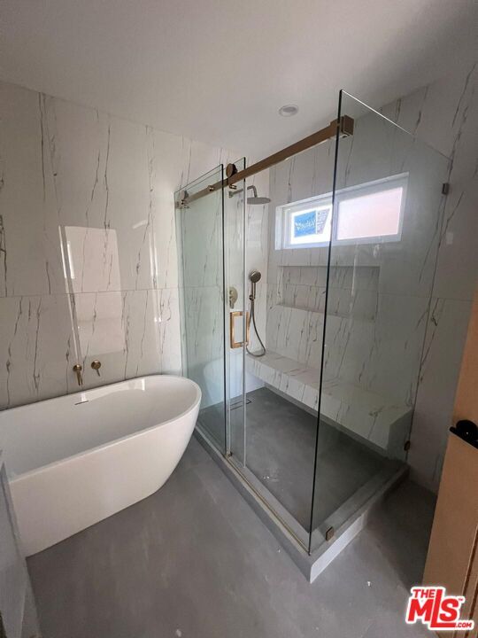 7667 Beeman Ave in Los Angeles, CA - Building Photo - Building Photo