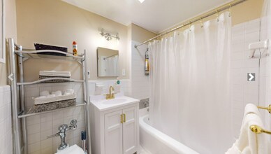 290 Beacon St, Unit 3 in Boston, MA - Building Photo - Building Photo