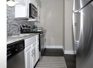 Lavera at Lake Highlands in Dallas, TX - Foto de edificio - Interior Photo