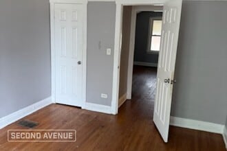 9320 S Saginaw Ave in Chicago, IL - Building Photo - Building Photo