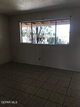 5924 Cabrillo Dr in El Paso, TX - Building Photo - Building Photo