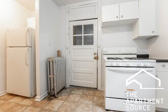 2338 N Spaulding Ave in Chicago, IL - Building Photo - Building Photo
