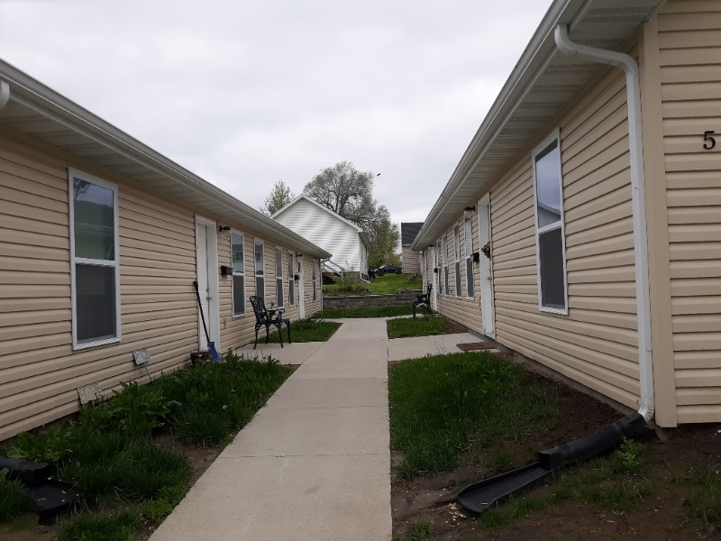 516 W Hickory St in Kirksville, MO - Building Photo
