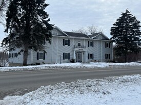 401 Walnut Ave in Madison Lake, MN - Building Photo