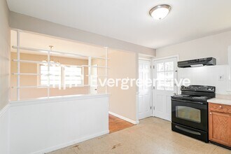 380 S St Jacques St in Florissant, MO - Building Photo - Building Photo