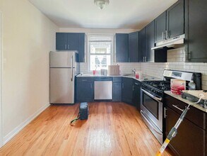 4845 N Wolcott Ave, Unit 3B in Chicago, IL - Building Photo - Building Photo