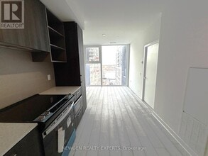 260 Malta Ave. in Brampton, ON - Building Photo - Building Photo