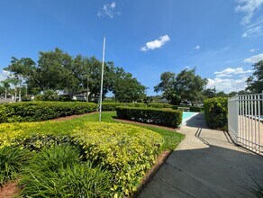 2275 Alden Ln in Palm Harbor, FL - Building Photo - Building Photo