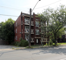 1265 King St E Apartments