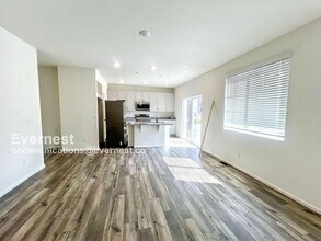 3858 Riviera Ct in Aurora, CO - Building Photo - Building Photo