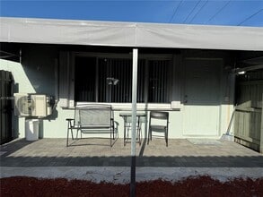 11610 NW 35th St in Sunrise, FL - Building Photo - Building Photo