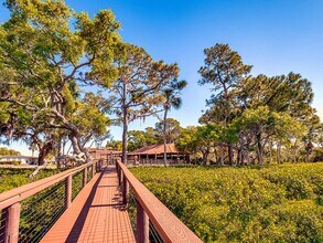 486 Driftwood Dr in Ellenton, FL - Building Photo - Building Photo