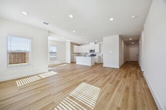 2900 Woodbrook Dr in Sherman, TX - Building Photo - Building Photo