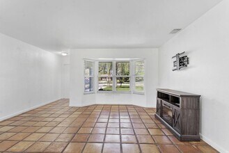 1974 SE Tiffany Ave in Port St. Lucie, FL - Building Photo - Building Photo