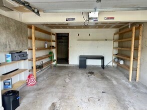 489 Wolcott St in Bristol, CT - Foto de edificio - Building Photo