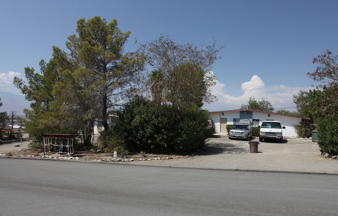 68070 Club Circle Dr in Desert Hot Springs, CA - Building Photo