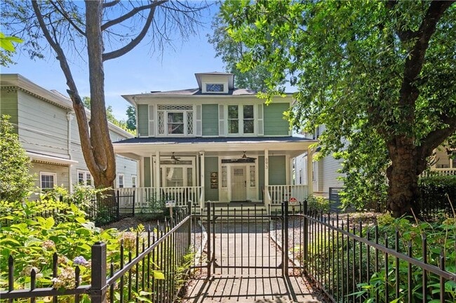 property at 693 Myrtle St NE