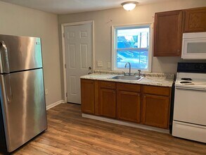 324 N Pryor St in Gastonia, NC - Building Photo - Building Photo