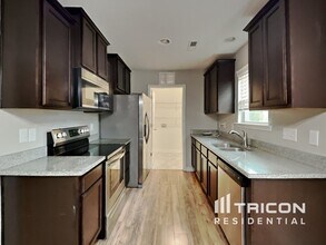 605 Avondale Dr in Clayton, NC - Building Photo - Building Photo