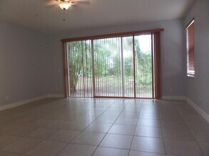 829 Pipers Cay Dr in West Palm Beach, FL - Building Photo - Building Photo