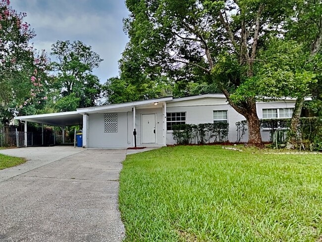 property at 10567 Dove Ln
