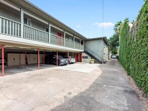 210 Emerson St in Houston, TX - Building Photo - Building Photo