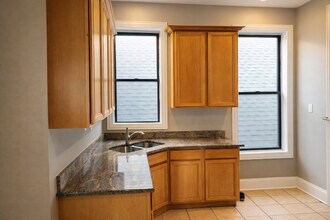 3535 W Armitage Ave, Unit 3F in Chicago, IL - Building Photo - Building Photo