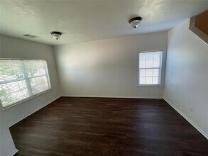 2103 Weathersfield Trace Cir in Houston, TX - Building Photo - Building Photo