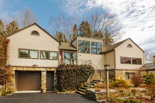 199 Goose Ln in Guilford, CT - Building Photo