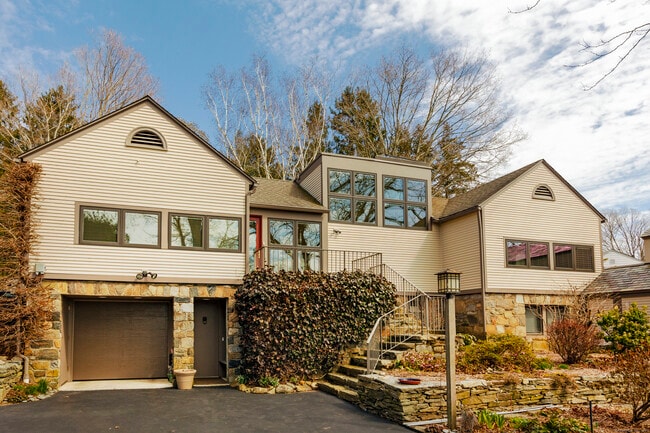 property at 199 Goose Ln