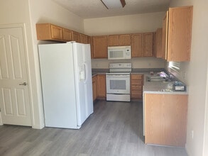 5555 Geronimo Way in West Jordan, UT - Building Photo - Building Photo