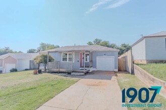 1208 Carter Dr in Oklahoma City, OK - Building Photo - Building Photo