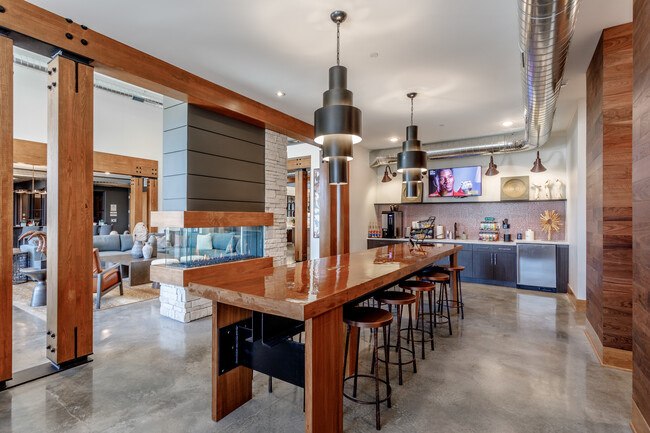 The Donovan in Lee's Summit, MO - Building Photo - Interior Photo