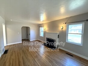 191 E Washington Ave in Chico, CA - Building Photo - Building Photo