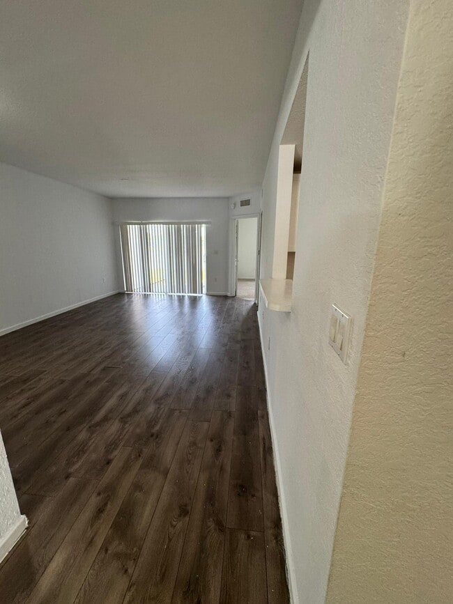 1157 Golden Lakes Blvd in West Palm Beach, FL - Building Photo - Building Photo