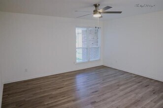 2122 Teakwood Ln in Plano, TX - Building Photo - Building Photo