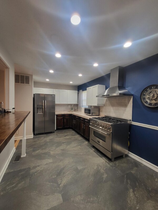 property at 394 Overlook Rd