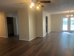 904 N Oriole Ave in Rogers, AR - Building Photo - Building Photo