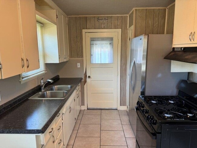 315 W Marshall Dr in Midwest City, OK - Building Photo - Building Photo