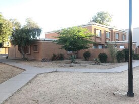 4410 E Pueblo Ave in Phoenix, AZ - Building Photo