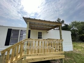 19006 County Rd 4104 in Lindale, TX - Building Photo