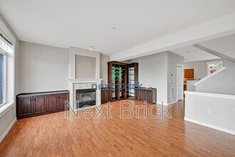 23120 SE Black Nugget Rd in Issaquah, WA - Building Photo - Building Photo