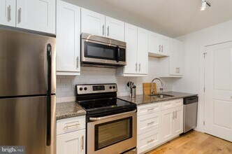 224 Church St in Philadelphia, PA - Foto de edificio - Building Photo