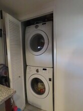 11337 Nebraska Ave, Unit 304 in Los Angeles, CA - Building Photo - Building Photo