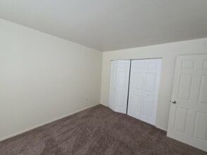 751 Sylvester Way in McKeesport, PA - Building Photo - Building Photo