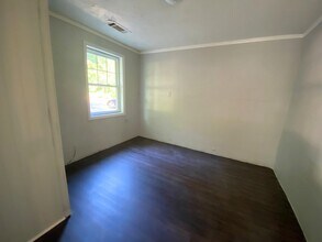 150 W Carver Dr in Athens, GA - Building Photo - Building Photo